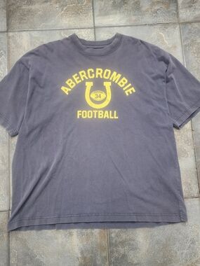 Vintage Y2K Abercrombie & Fitch Football Men's XL Streetwear Skater T Shirt
